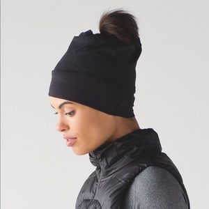 Lululemon Top Knot Toque NWT
